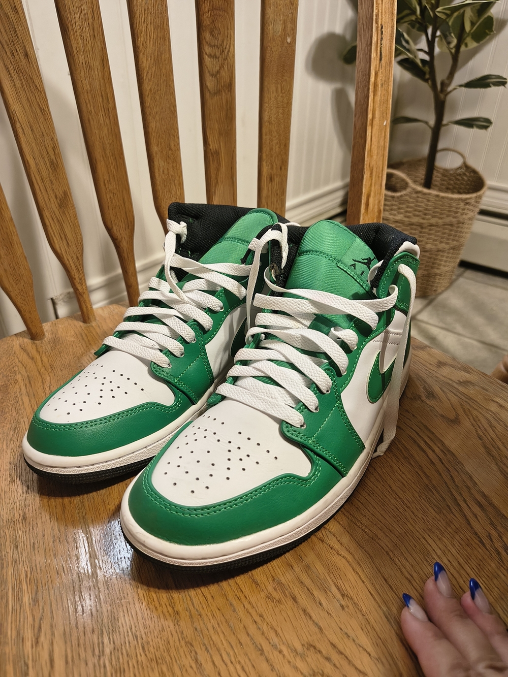 Nike Men’s Green/White High-Top Sneakers